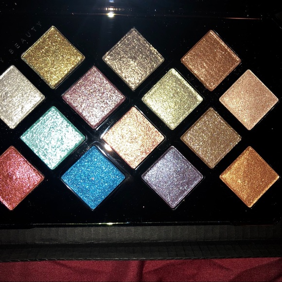 Fenty Beauty Galaxy Palette - Picture 5 of 6